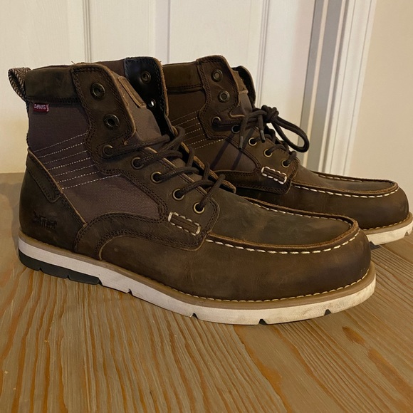 Men’s Levi’s Leather Brown Boots Size 11 - Picture 1 of 8